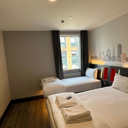 Easyhotel Cardiff Luaran gambar